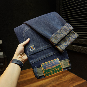 2025ผ้ายืดลำลองสำหรับผู้<span class=keywords><strong>ชาย</strong></span>คอลเลกชันใหม่<span class=keywords><strong>กางเกง</strong></span><span class=keywords><strong>ยีน</strong></span><span class=keywords><strong>ส์</strong></span>สโตนเอวสูงพิมพ์ลายกลางฤดูหนาวฤดูใบไม้ร่วงทรงหลวมสำหรับฤดูใบไม้ผลิ - Product Image 1