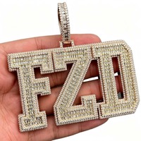 Pendentif personnalisé en argent 925 avec grand nom, bijoux colorés entièrement sertis de moissanite, lettres anglaises brodées