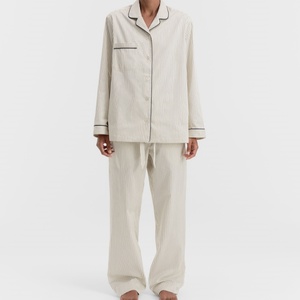 Ensemble de vêtements de nuit pour femmes personnalisé, bleu clair rayé, modal, manches longues, boutonné, vêtements de détente, pyjama en coton biologique avec poche - Product Image 5