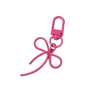 Porte-clés DIY en alliage creux en forme d'arc avec pendentif cœur coloré, tendance mode, style mignon pour fille, breloque de sac - Product Image 4