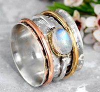 Bague personnalisée en argent sterling 925 avec pierre de lune arc-en-ciel sertie clos, plaqué or, faite à la main, vente en gros, cadeau pour femme, mariage, fête, dernière nouveauté