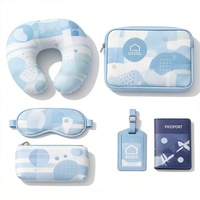 Porte-cartes multifonctionnel personnalisable en polyester à motif de dessin animé, avec rangement pour passeport, maquillage, masque pour les yeux, oreiller de voyage et fermeture éclair – Idéal comme cadeau