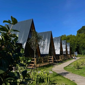 บ้านทรงสามเห<span class=keywords><strong>ล</strong></span>ี่ยมสำเร็จรูปแบบสองชั้น โครงสร้างเอเฟรม วิวพาโนรามา ระบบออฟกริด สำหรับการอยู่อาศัยอย่างยั่งยืน พร้อมห้องนอนใต้ห<span class=keywords><strong>ล</strong></span>ังคา - Product Image 3