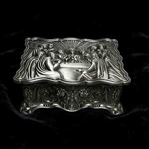 <b>Dropshipping</b> Shopify Vintage Embossed Metal Jewelry Box European Palace Carved Storage Case High End Organizer - Product Image 5