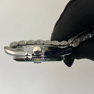 Reloj de cuarzo para mujer, versátil y elegante, con esfera de color suave y un diseño redondo brillante. - Product Image 4