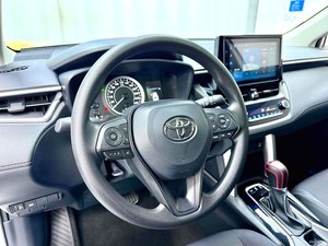 Toyota Corolla Cross 2022 <span class=keywords><strong>Usado</strong></span> con Caja de Cambios Automática, 5 Asientos de Cuero, Volante a la Izquierda, Cámara Trasera, Neumáticos R17, Modelo FWD - Product Image 5