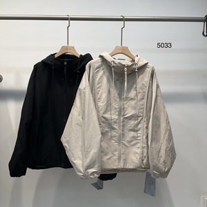 เสื้อแจ็คเก็ตผ้าควิลท์ลำลองคุณภาพสูงสำหรับฤดูใบไม้ร่วง แบบยูนิเซ็กซ์ สไตล์วินเทจ ทรงหลวม ใส่ทำงานได้ มีซิป บริการ OEM ไซส์ XS - Product Image 4