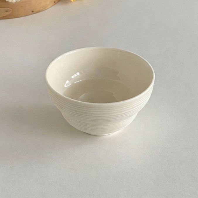 Semi-textured brushed 4.5-inch gourd-shaped rice bowl