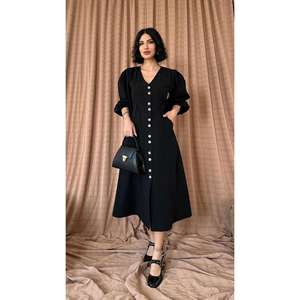 เดรสผ้าลินินสีดำสไตล์วินเทจติดกระดุม แขนพอง ความยาวปานกลาง สไตล์ลำลองสำหรับผู้หญิง - Product Image 3