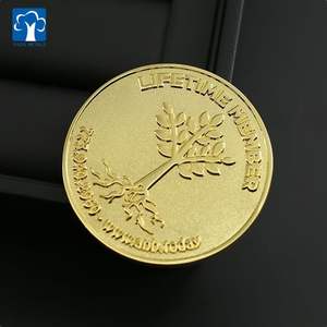 Monedas de metal de flores prensadas para recuerdos de jardín botánico Medallones artesanales inspirados en la naturaleza - Product Image 4