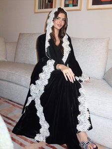 OEM/ODM Set di Tre Pezzi Abaya Dubai alla Moda per Donne Musulmane, Vestito in Velluto, <span class=keywords><strong>Kimono</strong></span> Abaya Aperto, Set Hijab, Cardigan Modesto con Pizzo - Product Image 3