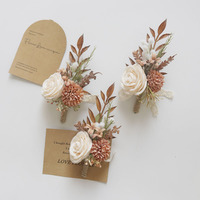 Ensemble de corsage et boutonnière de mariage rustique, fleurs artificielles roses blanches et terracotta, ruban en dentelle pour cérémonie bohème