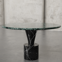 Table à Manger Ronde Calacatta Viola aux Pieds Uniques