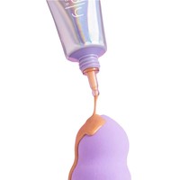 Fond de teint illuminateur pour une peau éclatante, taille normale, couvrance totale, ORM/ODM Skin Hydra-Luxe.