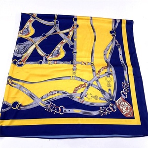 Nuovo Disegno di Stampa Digitale di Colore <span class=keywords><strong>Rosa</strong></span> di Lusso Soft Touch Donna Personalizzata Piazza 100% Raso Di <span class=keywords><strong>Seta</strong></span> Della Sciarpa del Hijab - Product Image 3