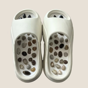 Nuevas zapatillas de masaje de guijarros EVA, estimulación de guijarros naturales, terapia de reflejos para pies, masaje de guijarros - Product Image 1