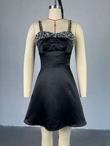 ชุดเดรสแฟชั่นแบบผูกคอ ปักเลื่อม แต่งผ้าแบบแพทช์เวิร์ค สำหรับผู้หญิง - Product Image 6