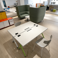 Tavolo da Formazione Moderno Pieghevole Minimalista con Ruote Bloccabili per Ufficio e Sala Riunioni