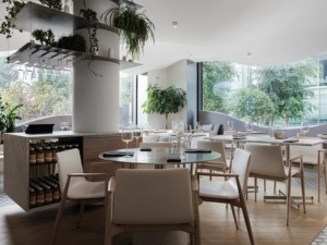Conception d'intérieur moderne pour café, comptoir de bar en bois sur mesure, solution de mobilier pour restaurant - Product Image 3
