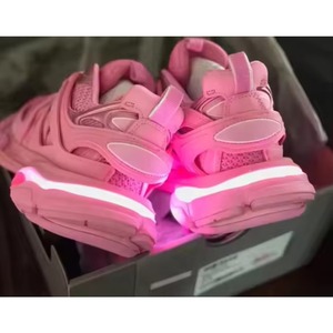 Zapatillas deportivas de alta calidad, líderes en la tendencia de moda para hombres y mujeres, famosas zapatillas de atletismo de diseñador, estilo corto y robusto. - Product Image 1