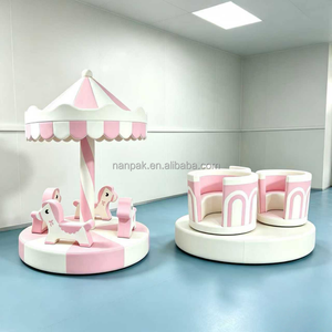 Manège souple rose et blanc pour enfants, ensemble de jeu rotatif d'intérieur pour tout-petits, équipement de jeu souple pour enfants, cheval de carrousel pour fêtes et événements - Product Image 1