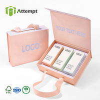 Boîte d'emballage de luxe personnalisée pour soins de la peau avec doublure en éponge en matériaux recyclés, fermeture magnétique et poignée pour kits de soins de la peau