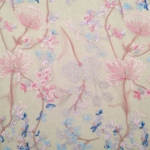 Tissu en dentelle brodée à motifs floraux exquis pour robe de mariée élégante et confection de robes pour occasions spéciales, textile délicat - Product Image 2