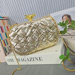 跨界小香风格<span class=keywords><strong>B</strong></span>家庭餐包编织盒女士手拿包欧美风格大品牌夹手提包 - Product Image 4