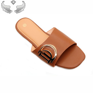 <span class=keywords><strong>Di</strong></span> alta qualità alla <span class=keywords><strong>moda</strong></span> all'ingrosso esportazione infradito per le donne con Sole antiscivolo, nuovi stili <span class=keywords><strong>sandali</strong></span> piatti per le donne - Product Image 2