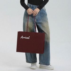 Bolsa de Mano de Papel Ecológica, Duradera y de Alta Calidad, con Logotipo Personalizado Impreso, para Empaque de Ropa de Mujer - Product Image 4