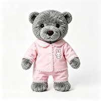 Peluche Ours Gris Moelleux avec Tenue de Nuit en Dentelle Délicate et Motif Lapin Mignon, Compagnon de Sommeil