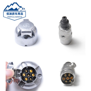 Conector y Enchufe de Aluminio de 7 Pines para Automoción, Estándar MO 161, Metal Plateado con Contactos Dorados - Product Image 1