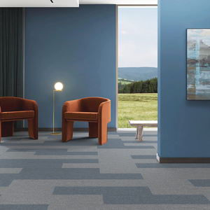 Alfombra de hotel moderna de PP con amortiguación, de pelo bucle y base de PVC a rayas, loseta de alfombra comercial para oficina, baldosas de alfombra tipo rompecabezas, superventas - Product Image 2