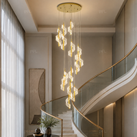 Lustre Spirale Moderne de Luxe à 15 Lumières, Tiges Dorées, Rubans Acryliques Ondulés, Suspension LED pour Grand Foyer, Escalier, Couloir, Hall