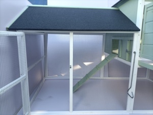 XPT052 Cage pour animaux de compagnie en bois vert moderne pour poulailler de jardin et espace extérieur - Product Image 3