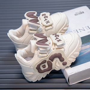 Chaussures de sport pour filles, automne 2025, nouvelles chaussures décontractées, polyvalentes, à semelle souple, chaussures de course pour filles, chaussures de football pour enfants - Product Image 6