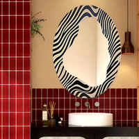 Miroir mural de salle de bain ovale personnalisable au design Art Déco zèbre, noir et blanc avec cadre imprimé pour usage domestique