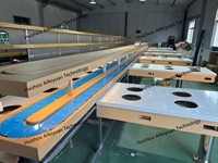 Système de train de convoyage intelligent sur rail pour la livraison automatique de nourriture, robot de service aérien pour bar à sushis