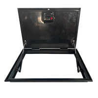 Porte d'accès RV carrée noire 700*645mm à prix avantageux avec serrure mécanique, ouverture jusqu'à 90 degrés pour caravane, camion, camping-car