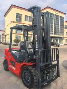 Электрический вилочный погрузчик с телескопической стрелой 3 тонны и краном-погрузчиком с индивидуальными аксессуарами для использования в ресторанах - Product Image 4