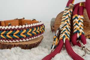 Durable hecho a mano al aire libre granate Paracord perro Correa y collar conjunto con trenzado amarillo blanco y verde acentos - Product Image 3