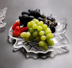 热卖创意枫叶形玻璃餐盘手工装饰透明食品上菜玻璃餐盘