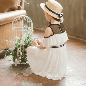 Vestido de Niña de Segunda Mano, Modelo Ángel Blanco, para Venta al por Mayor en Sitios Web de Ropa Infantil - Product Image 5