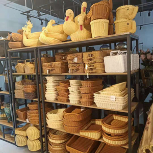 Wholesale price hotel restaurant decorative storage baskets animal type duck shape fruit box plastic rattan basket