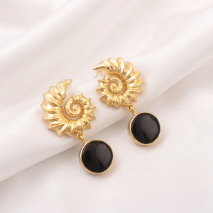 Pendientes de Lujo con Cabujón Redondo de Ónix Negro, Pendientes Colgantes de Concha, Latón Chapado en Oro de 18k, Joyería de Diseño, Regalo para Mujer - Product Image 5