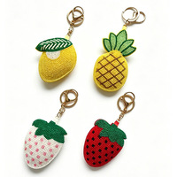 Porte-clés perlé en forme de fruits (Fraise, Ananas, Citron, Cerise, Pastèque), breloque de sac perlée, pendentif porte-clés en métal tendance pour cadeau