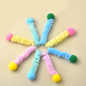 Juguetes para gatos de peluche de colores macaron al por mayor, varillas giratorias, juguetes masticables para gatos con bolas de pelo, juegos de 4 piezas - Product Image 6