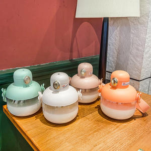 Botella de agua de gran capacidad con diseño de color sólido, portátil, linda y elegante, para adultos. - Product Image 5