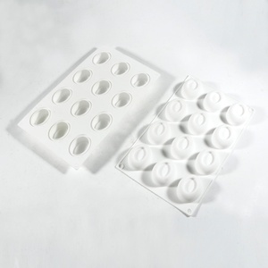 Molde de Silicona Ovalado de 12 Tazas para Hornear, Fácil de Desmoldar, de Grado Alimenticio TangChu - Product Image 4