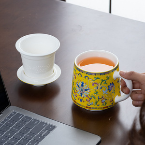 Tasse à thé en céramique émaillée Puyu avec couvercle, motif floral jaune, grande capacité, pour le bureau et la maison - Product Image 4